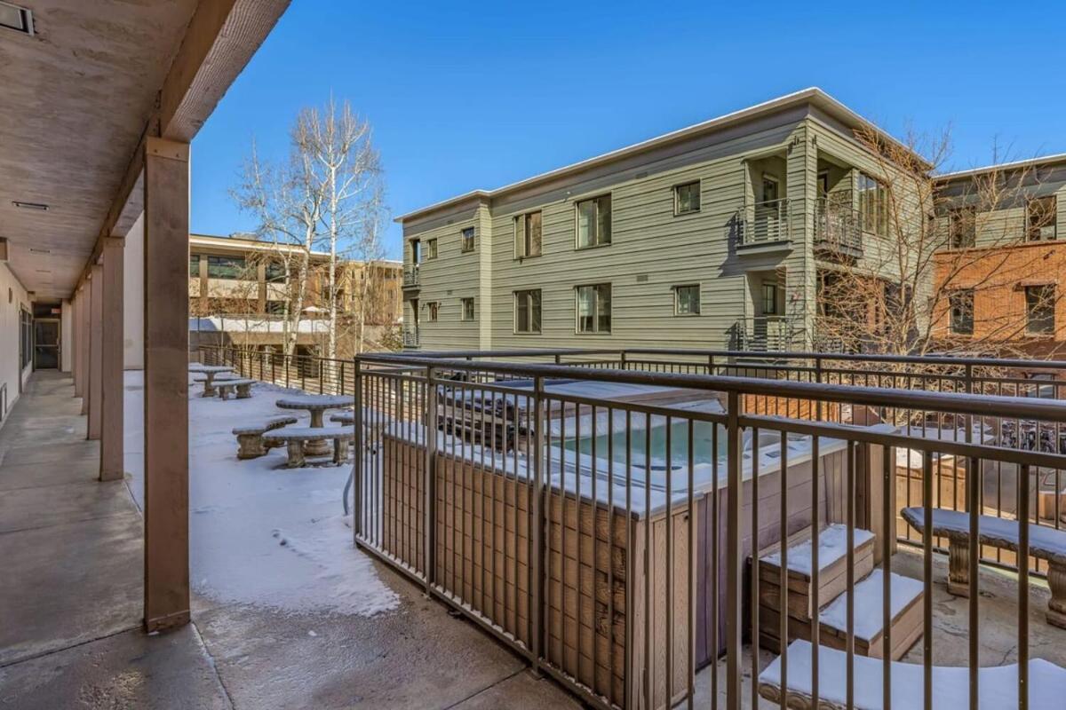 New Listing 2Br 2Ba Condo - Mountain Views Aspen Eksteriør billede